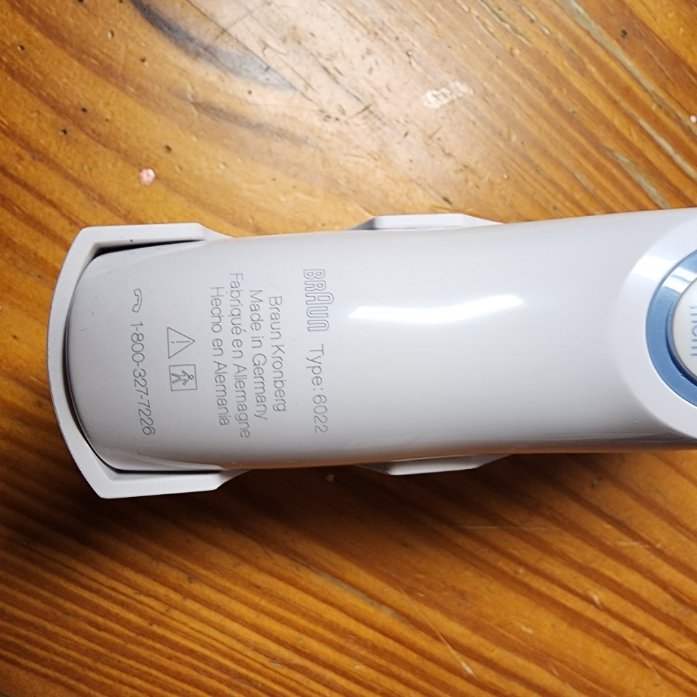 digital thermometer - Picture 2 of 5